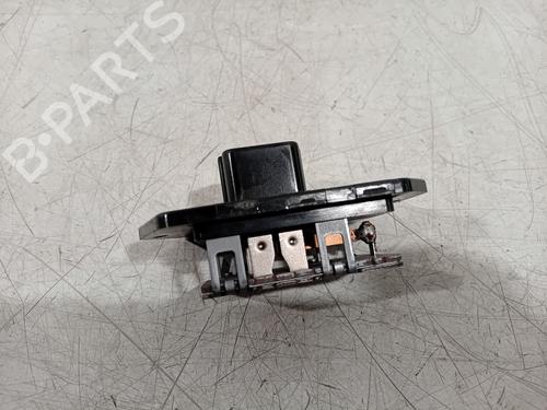 Used Heater resistor Heater resistor SUZUKI SWIFT IV (FZ, NZ) 1.2 (AZH412, ZC72S) (94 hp) 40063327 40063327