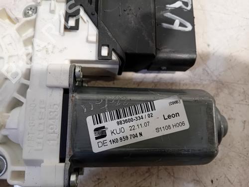 Rear right window mechanism SEAT LEON (1P1) 2.0 TFSI | BP20938040C25 