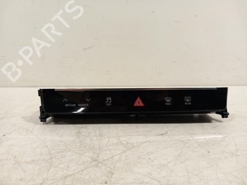 warning-switch-audi-q8-e-tron-suv-geg-2022-33289225 main image