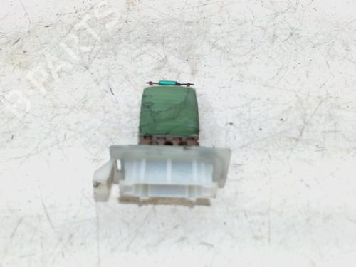 Used Heater resistor VW GOLF VI (5K1) 1.6 TDI (105 hp) 11786825