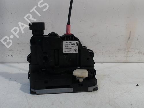 Used Rear right lock OPEL CORSA E (X15) 1.3 CDTI (08, 68) (95 hp) 13207407
