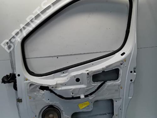 Right front door OPEL VIVARO A Van (X83) 1.9 DI (F7) | BP25547084C3 