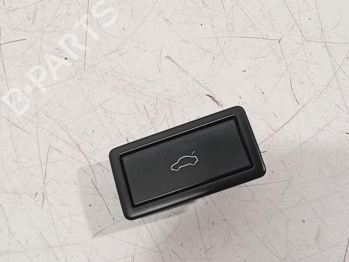 switch-seat-ateca-kh7-khp-2016-32157233 main image