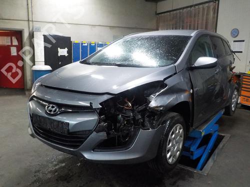 Used Parts HYUNDAI i30 Estate (GD) 1.6 GDI 1377933