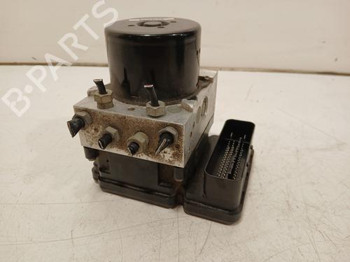 Used ABS pump VOLVO V40 Hatchback (525) T3 GTDi (150 hp) 25990703