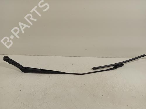 Used Front windshield wiper arm NISSAN PULSAR Hatchback (C13) 1.6 DIG-T (190 hp) 17566414
