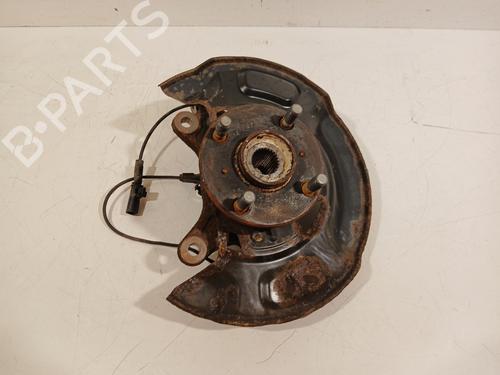 Used Left front steering knuckle TOYOTA YARIS (_P13_) 1.5 Hybrid (NHP130_, NHP130) (101 hp) 30489101