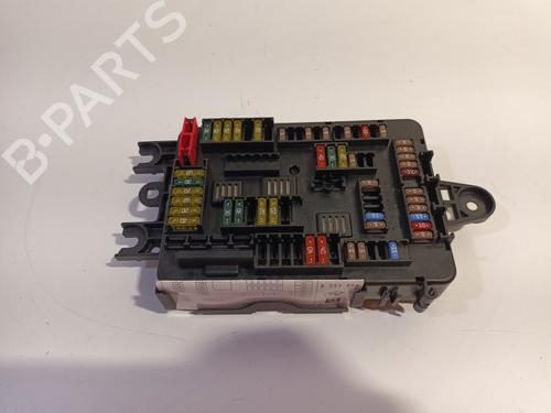Used Fuse box Fuse box 16091646 16091646