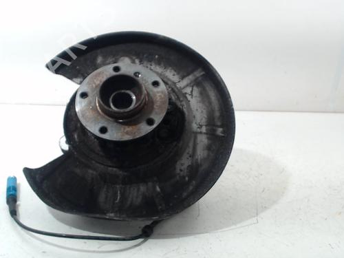 Used Right rear steering knuckle BMW 5 Touring (E61) 525 i (218 hp) 13207734