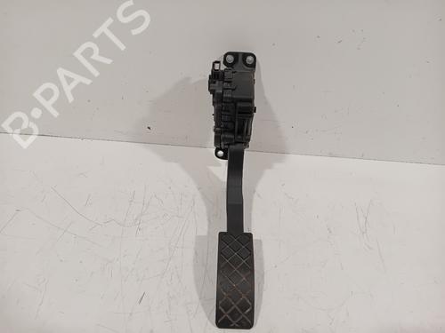 Used Pedal VW POLO V (6R1, 6C1) 1.2 TDI (75 hp) 31018086