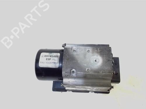 Used ABS pump OPEL SIGNUM Hatchback (Z03) 3.0 V6 CDTI (F48) (177 hp) 8141089