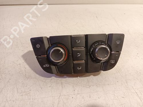 Used Climate control OPEL ASTRA J Sports Tourer (P10) 1.6 CDTi (35) (136 hp) 18072569