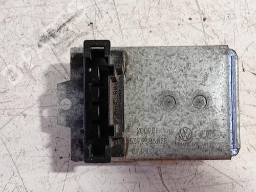 Used Heater resistor VW TRANSPORTER T4 Van (70A, 70H, 7DA, 7DH) 2.4 D (78 hp) 25936274