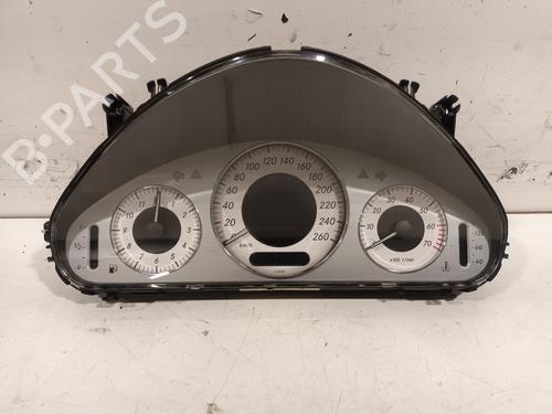 Used Instrument cluster Instrument cluster 15644974 15644974