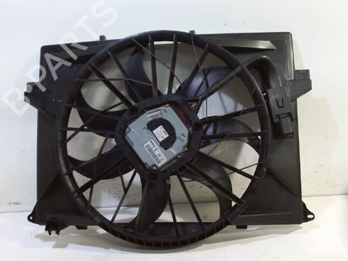 Used Radiator fan Radiator fan 10668173 10668173