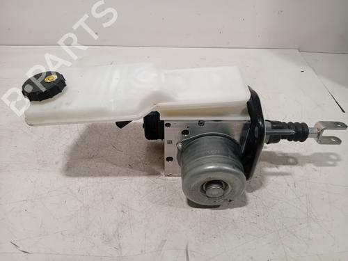 Used Brake master cylinder Brake master cylinder 37608947 37608947