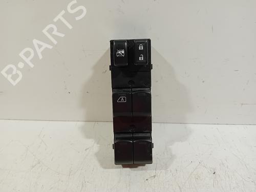 BP19148535I30 main image
