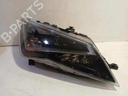 Used Right headlight SEAT LEON (5F1) 1.4 TSI (150 hp) 31823863