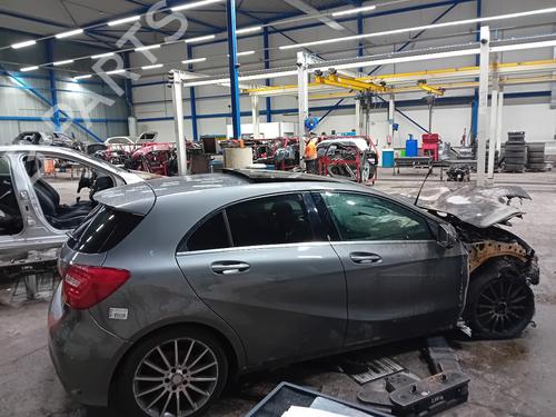 Hattehylde MERCEDES-BENZ A-CLASS (W176) A 180 CDI / d (176.012) | BP32252811C85 
