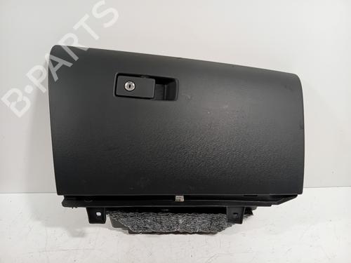 Used Glove box VOLVO V60 I (155) D6 Hybrid AWD (280 hp) 22310564
