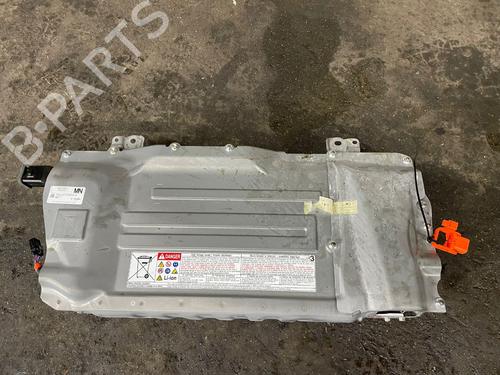 Used Battery TOYOTA YARIS (_P21_, _PA1_, _PH1_) 1.5 Hybrid (MXPH10, MXPH11) (116 hp) 32395713