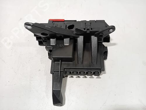 Used Fuse box Fuse box MERCEDES-BENZ C-CLASS (W206) C 300 de (206.008) (313 hp) 39883051 39883051