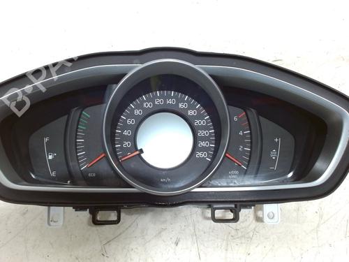 instrument-cluster-volvo-v40-hatchback-525-d2-31412873-31453103-31453158-31473472-2012-2013-2014-2015-2016-2017-2018-2019-10226471 main image