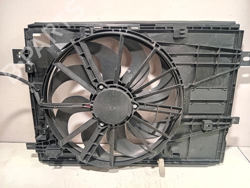 Used Radiator fan Radiator fan PEUGEOT 3008 II SUV (MC_, MR_, MJ_, M4_) 1.2 THP/ PureTech 130 (MRHNSM, MRHNSU, MRHNSJ, MRHNYW,... (131 hp) 37490502 37490502