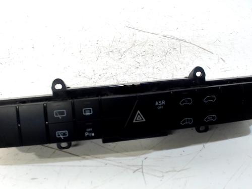 Used Switch MERCEDES-BENZ VITO / MIXTO Van (W639) 122 CDI (639.601, 639.603, 639.605) (224 hp) 10667539