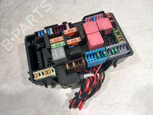 Sikringsdåse Sikringsdåse MERCEDES-BENZ C-CLASS (W205) C 350 e (205.047) (279 hp) 33964348 33964348