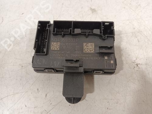 Elektronisk modul SKODA KAROQ (NU7, ND7) 1.0 TSI (110 hp) 15716796