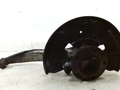 Used Left front steering knuckle Left front steering knuckle VW TOUAREG (7LA, 7L6, 7L7) 3.0 V6 TDI (225 hp) 13205179 13205179