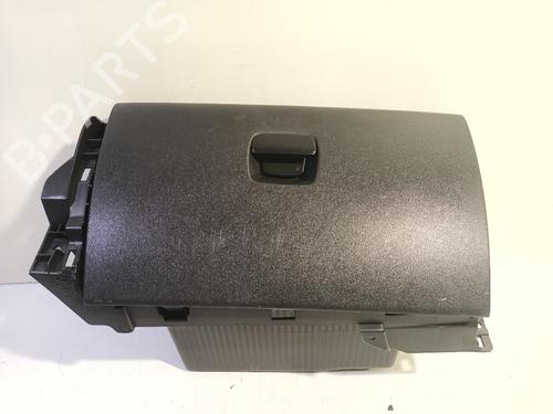 Used Glove box Glove box 17701038 17701038
