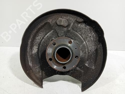 Used Left rear steering knuckle VOLVO V60 II (225) D4 (190 hp) 19120963