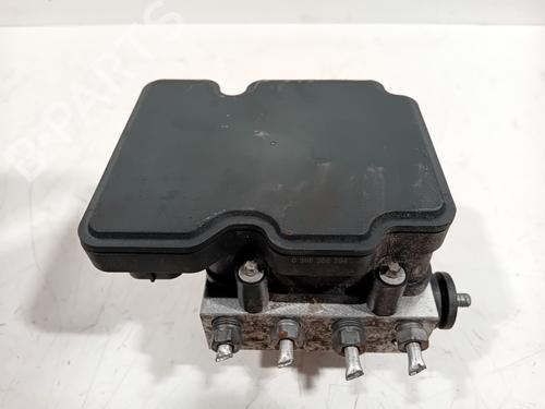 Used ABS pump RENAULT CAPTUR I (J5_, H5_) 0.9 TCe 90 (90 hp) 31018136