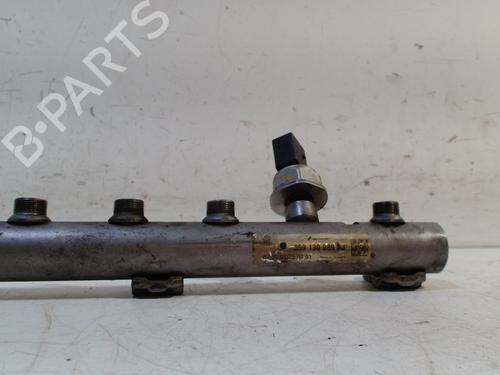 Used Injection rail Injection rail 12452691 12452691