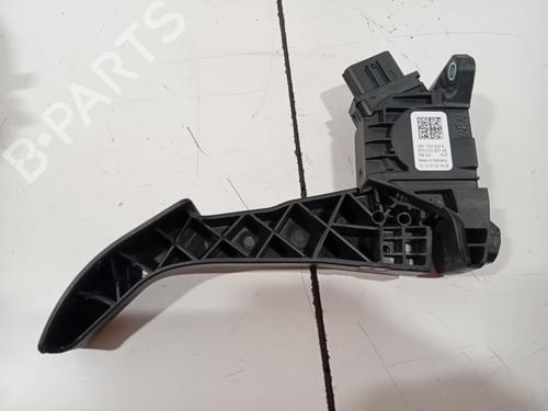 Pedal VW CRAFTER Van (SY_, SX_) 2.0 TDI FWD (SYB, SYC, SYD) (177 hp) 32990578