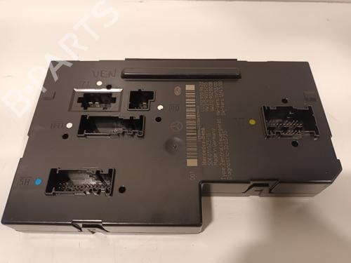 Caixa de fusíveis MERCEDES-BENZ E-CLASS Coupe (C207) E 200 (207.334) (184 hp) 31775723