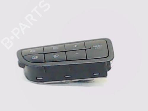 Used Headlight switch FIAT QUBO (225_) 1.3 D Multijet (225CXB1A, 225AXB1A, 225CXB11, 225AXB11,... (75 hp) 938686