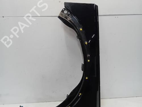 Used Left front fenders LAND ROVER DISCOVERY III (L319) 2.7 TD 4x4 (190 hp) 20669611