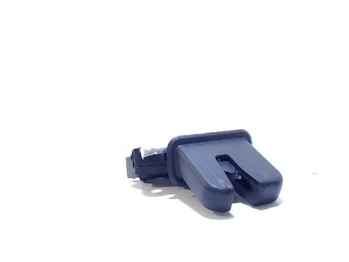 Used Tailgate lock AUDI A4 B8 (8K2) 2.0 TDI (143 hp) 13200995