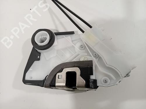 Front left lock TOYOTA YARIS (_P13_) 1.5 Hybrid (NHP130_) | BP23989423C98 