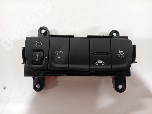 Used Headlight switch HYUNDAI KONA (OS, OSE, OSI) 1.0 T-GDi (120 hp) 30625311