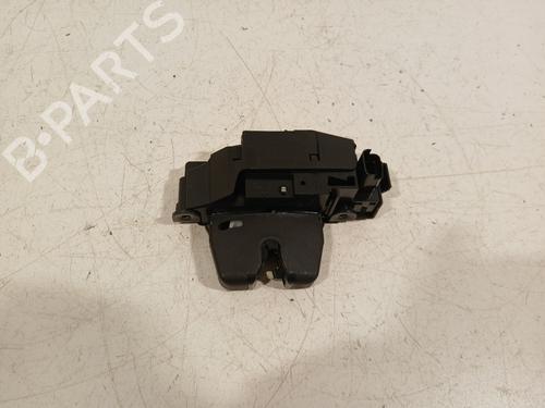 Used Tailgate lock OPEL CORSA F (P2JO) 1.2 (68) (101 hp) 29169743