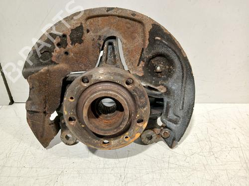 Used Right front steering knuckle Right front steering knuckle PEUGEOT 3008 II SUV (MC_, MR_, MJ_, M4_) 1.2 THP/ PureTech 130 (MRHNSM, MRHNSU, MRHNSJ, MRHNYW,... (131 hp) 36109405 36109405