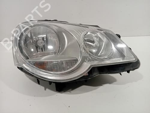 Used Right headlight VW POLO IV (9N_, 9A_) 1.4 16V (80 hp) 30567201