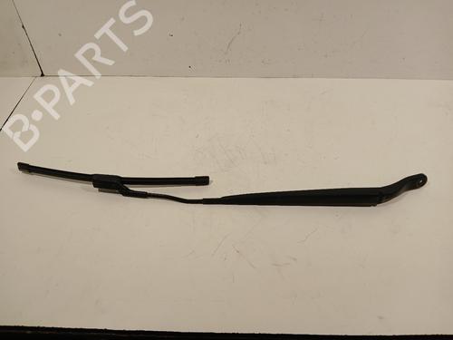Used Front windshield wiper arm PEUGEOT 208 II (UB_, UP_, UW_, UJ_) 1.2 PureTech 75 (75 hp) 30290111