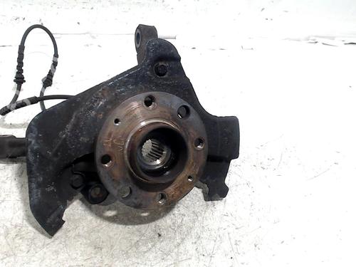 Used Left front steering knuckle OPEL CORSA D (S07) 1.0 (L08, L68) (60 hp) 13202683