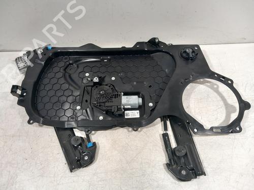 rudehejsemekanisme-ventre-foran-tesla-model-3-5yj3-2017-38468213 main image