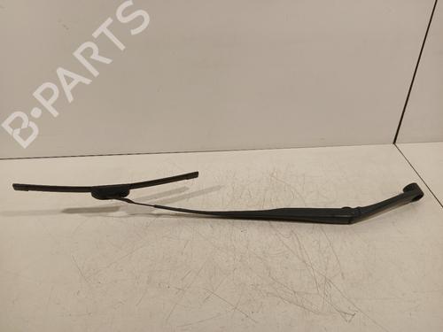 Used Front windshield wiper arm Front windshield wiper arm 37517137 37517137